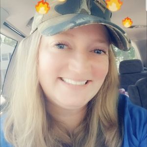 Meet your Posher, Pamela